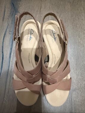 Women's Taupe Strappy Slingback Sandals